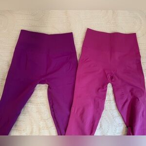 Lululemon purple and pink compression leggings